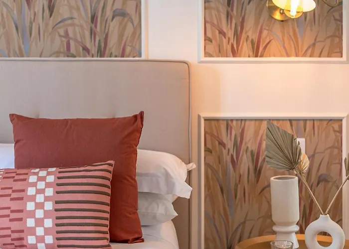 Cornelia Cozy Rome